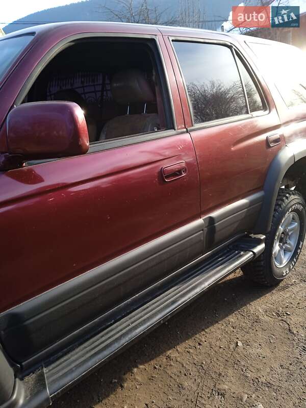 Внедорожник / Кроссовер Toyota 4Runner 1996 в Верховине