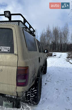 Внедорожник / Кроссовер Toyota 4Runner 1991 в 