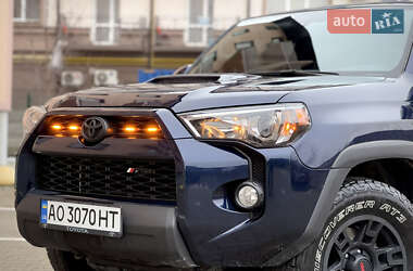 Внедорожник / Кроссовер Toyota 4Runner 2017 в Ужгороде