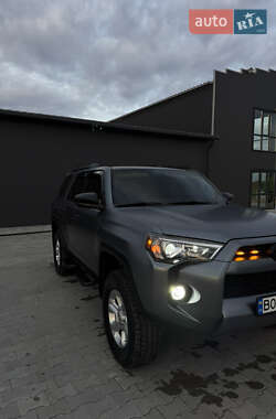 Внедорожник / Кроссовер Toyota 4Runner 2018 в 