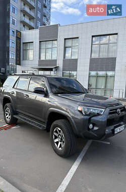 Внедорожник / Кроссовер Toyota 4Runner 2020 в Киеве