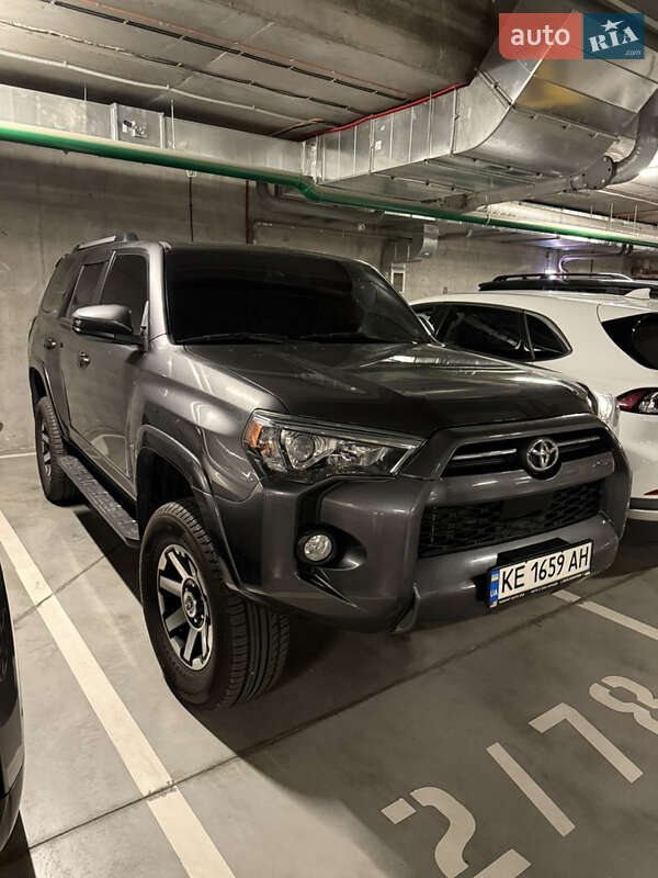 Позашляховик / Кросовер Toyota 4Runner 2020 в Києві