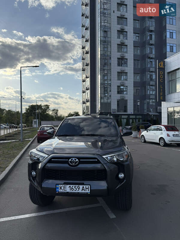 Позашляховик / Кросовер Toyota 4Runner 2020 в Києві