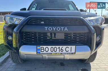 Позашляховик / Кросовер Toyota 4Runner 2020 в Івано-Франківську
