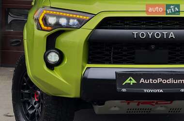Позашляховик / Кросовер Toyota 4Runner 2021 в 