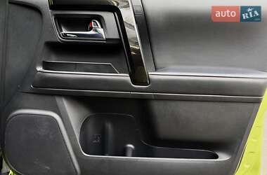 Позашляховик / Кросовер Toyota 4Runner 2021 в 