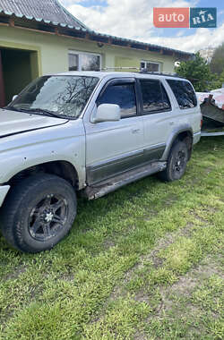 Позашляховик / Кросовер Toyota 4Runner 1997 в 