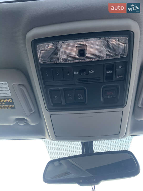 Внедорожник / Кроссовер Toyota 4Runner 2016 в Киеве