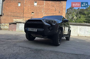 Внедорожник / Кроссовер Toyota 4Runner 2016 в Харькове