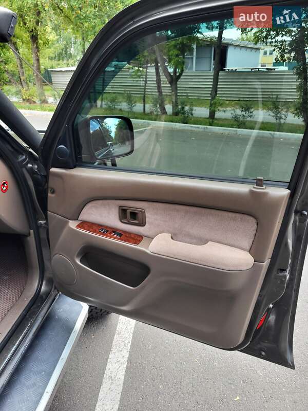 Позашляховик / Кросовер Toyota 4Runner 1997 в Черкасах