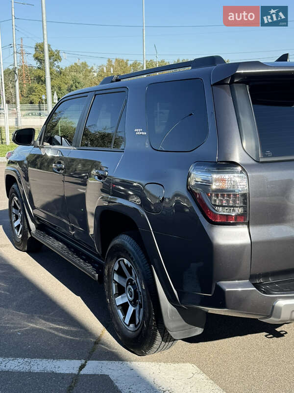 Позашляховик / Кросовер Toyota 4Runner 2020 в Києві фото 10 Позашляховик / Кросовер Toyota 4Runner 2020 в Києві