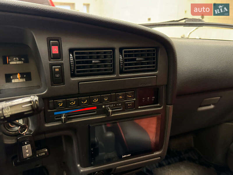 Внедорожник / Кроссовер Toyota 4Runner 1994 в Киеве