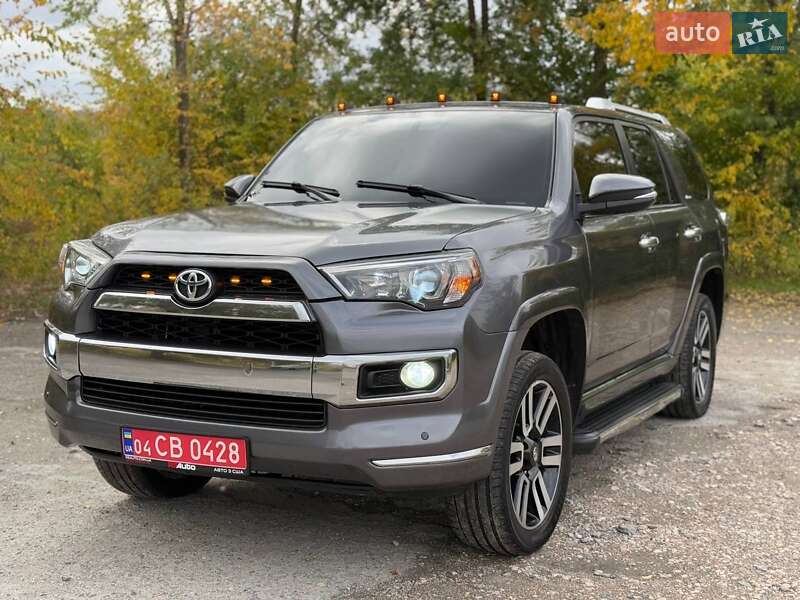 Позашляховик / Кросовер Toyota 4Runner 2014 в Кривому Розі