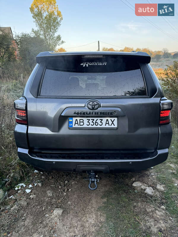 Внедорожник / Кроссовер Toyota 4Runner 2014 в Виннице