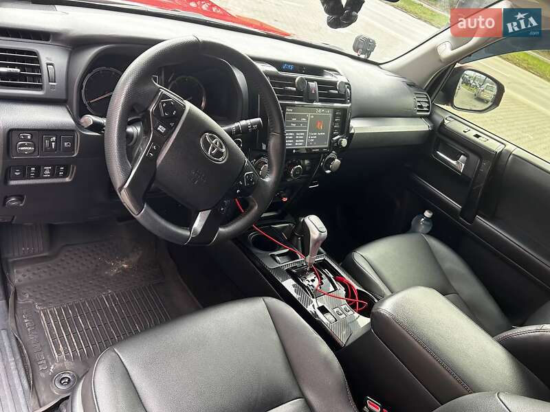 Внедорожник / Кроссовер Toyota 4Runner 2020 в Черновцах