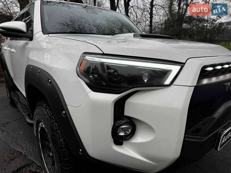 Внедорожник / Кроссовер Toyota 4Runner 2019 в Киеве