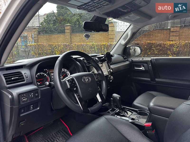 Внедорожник / Кроссовер Toyota 4Runner 2019 в Киеве