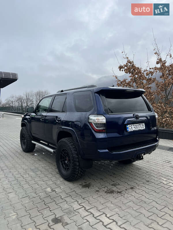 Внедорожник / Кроссовер Toyota 4Runner 2014 в Яремче
