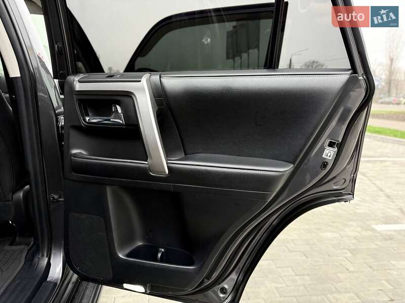 Внедорожник / Кроссовер Toyota 4Runner 2016 в Черкассах фото 6 Внедорожник / Кроссовер Toyota 4Runner 2016 в Черкассах