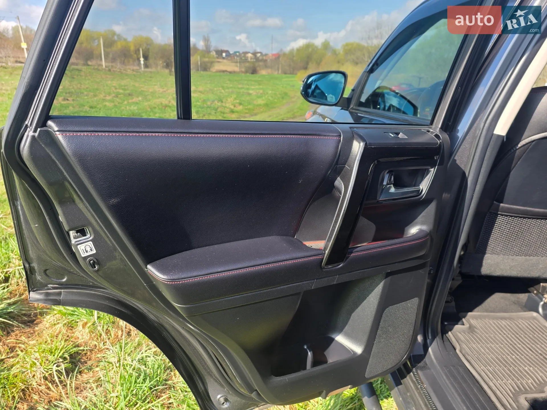 2017 Toyota 4Runner - мініатюра 24