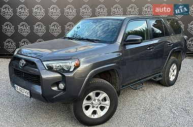 Позашляховик / Кросовер Toyota 4Runner 2014 в Києві