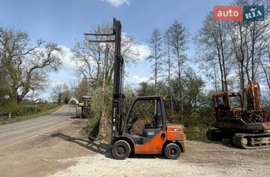 Вилочний навантажувач Toyota 52-8FDF30 2015 в Києві