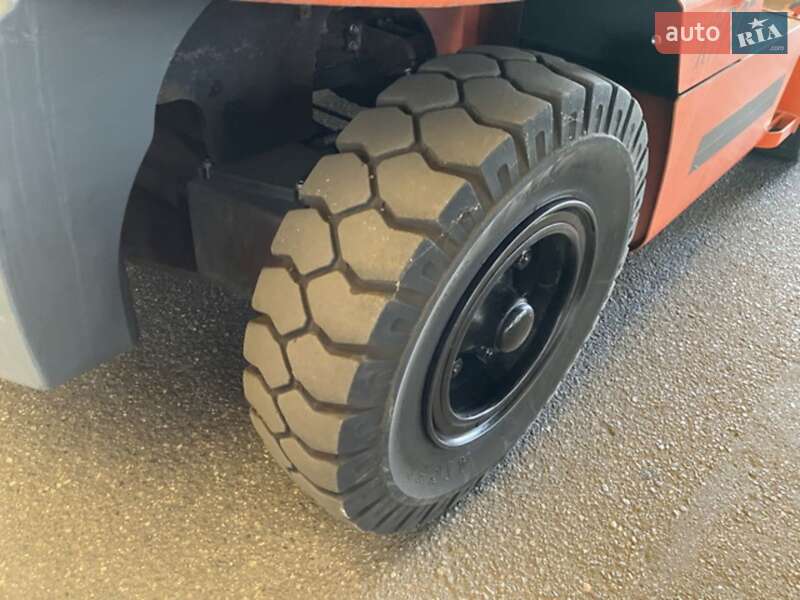 Вилочний навантажувач Toyota 5FD70 2006 в Києві