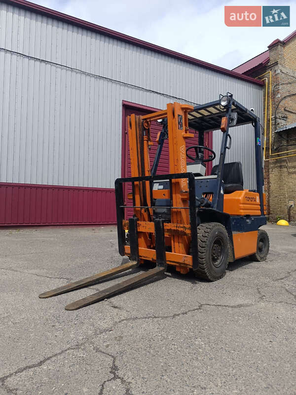 Вилочний навантажувач Toyota 5FGL 1999 в Черкасах