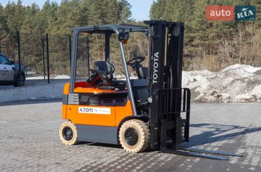 Вилочний навантажувач Toyota 7FB 2012 в Житомирі