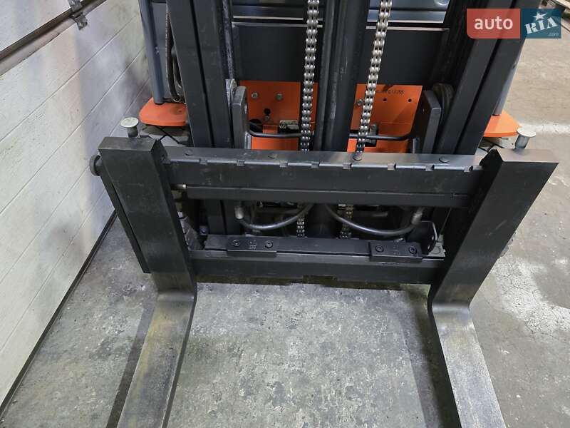 Вилочный погрузчик Toyota 8FBET16 2019 в Киеве фото 16 Вилочный погрузчик Toyota 8FBET16 2019 в Киеве