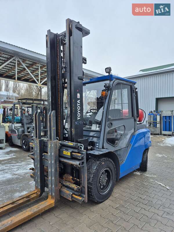 Toyota 8FGF30 2018 Toyota 8FGF30 2018