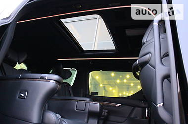 Минивэн Toyota Alphard 2019 в Киеве