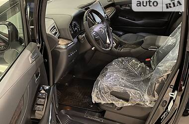 Мінівен Toyota Alphard 2021 в 