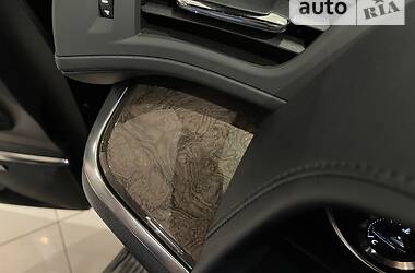 Мінівен Toyota Alphard 2021 в 