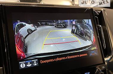 Мінівен Toyota Alphard 2021 в 