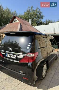Минивэн Toyota Alphard 2012 в 