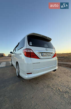 Минивэн Toyota Alphard 2010 в 
