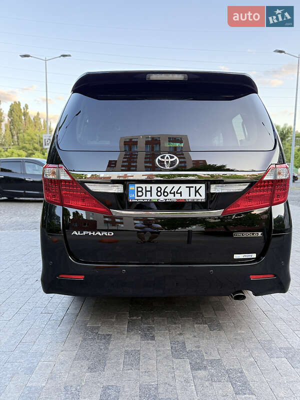 Мінівен Toyota Alphard 2014 в Одесі