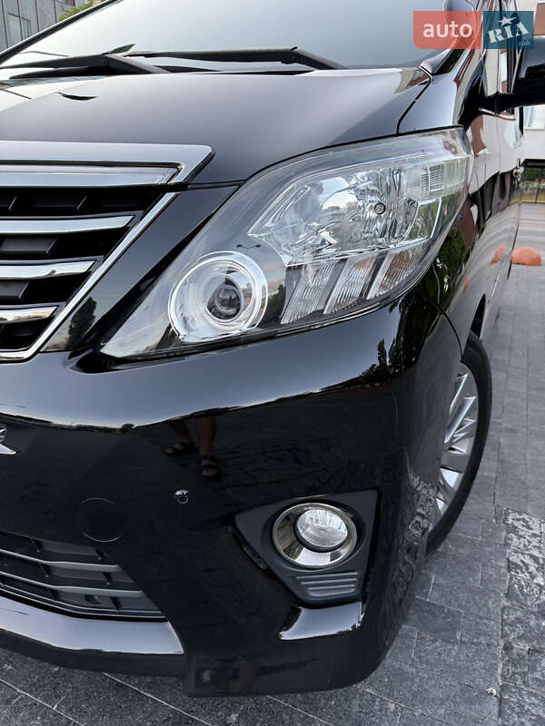 Мінівен Toyota Alphard 2014 в Одесі