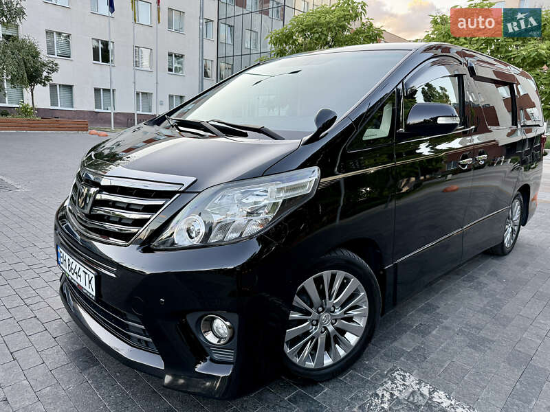 Мінівен Toyota Alphard 2014 в Одесі