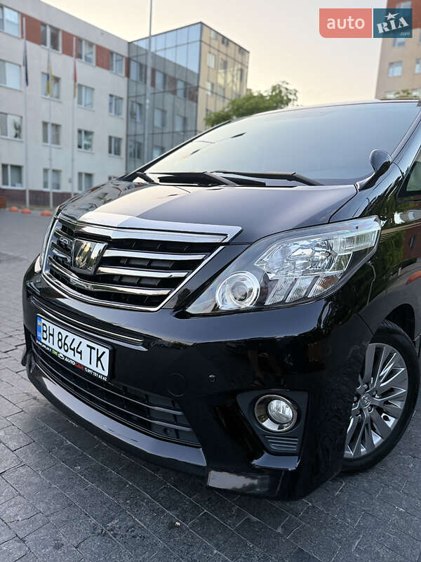 Мінівен Toyota Alphard 2014 в Одесі