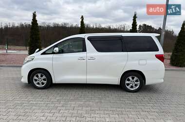Мінівен Toyota Alphard 2010 в 