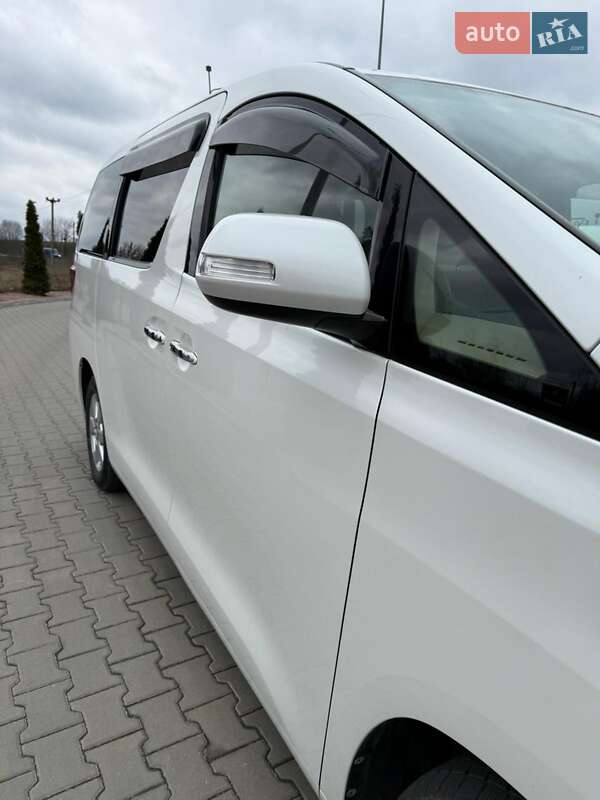 Мінівен Toyota Alphard 2010 в Вінниці