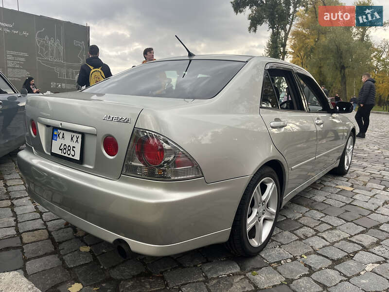 Седан Toyota Altezza 1999 в Киеве фото 8 Седан Toyota Altezza 1999 в Киеве