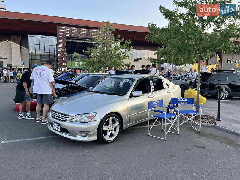 Седан Toyota Altezza 1999 в Киеве фото 2 Седан Toyota Altezza 1999 в Киеве