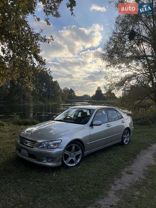 Седан Toyota Altezza 1999 в Киеве фото 24 Седан Toyota Altezza 1999 в Киеве