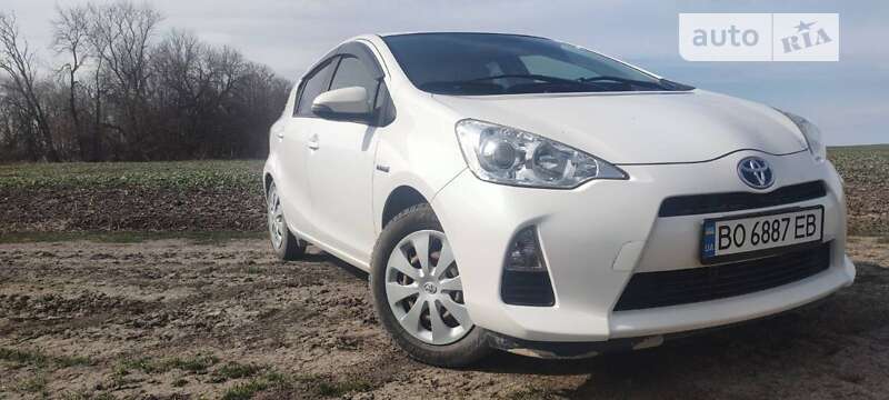 Toyota Aqua 2012
