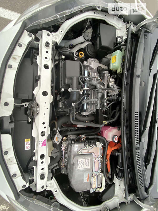 Хэтчбек Toyota Aqua 2017 в Днепре