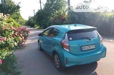 Хэтчбек Toyota Aqua 2017 в Одессе