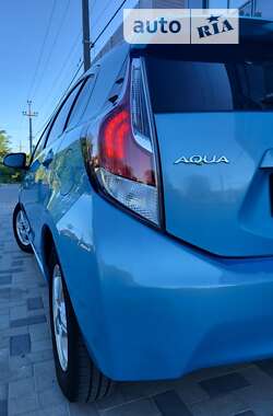 Хэтчбек Toyota Aqua 2015 в Одессе